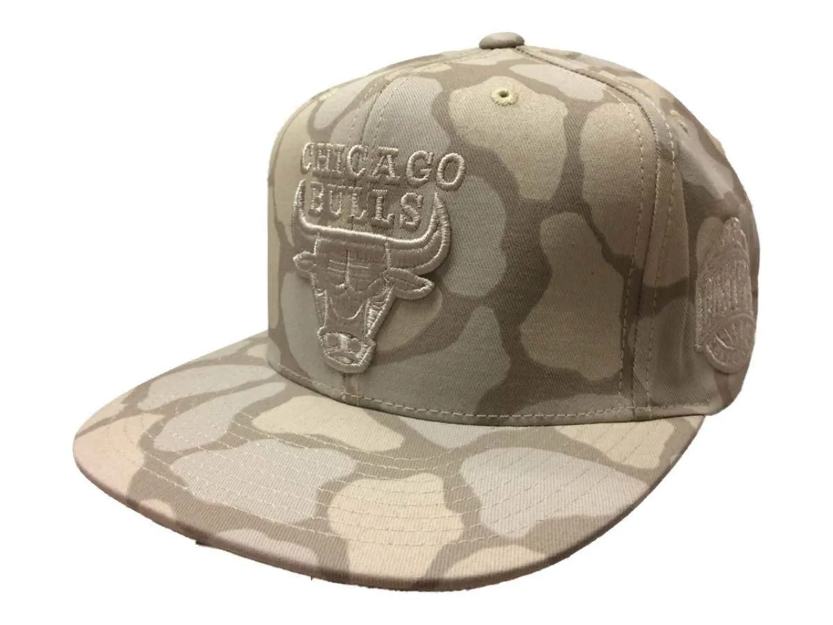 Chicago Bulls Mitchell & Ness Tan Cow Print Conference Snapback Flat Bill Hat