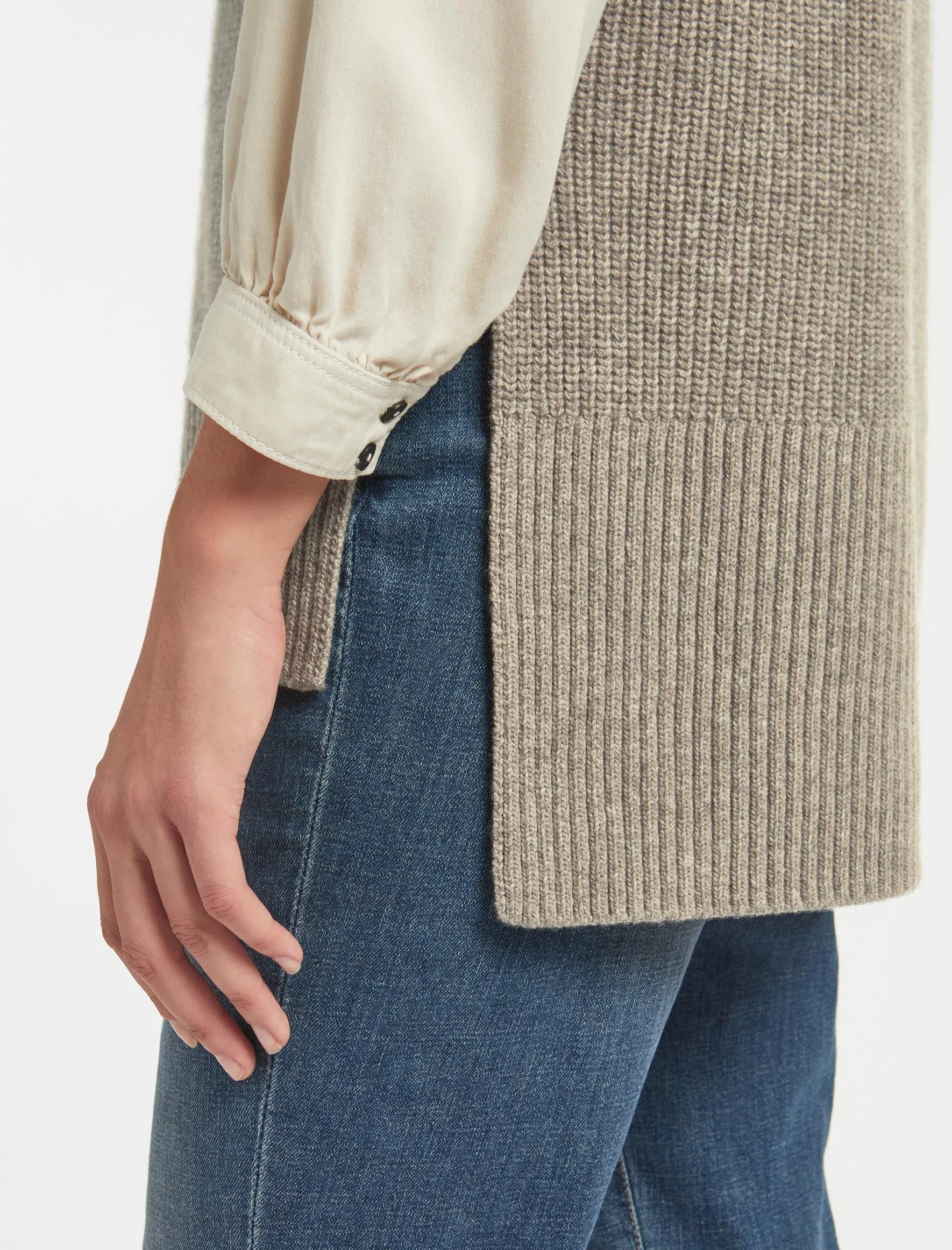 Janice Wool Round Neck Sleeveless Jumper - Taupe