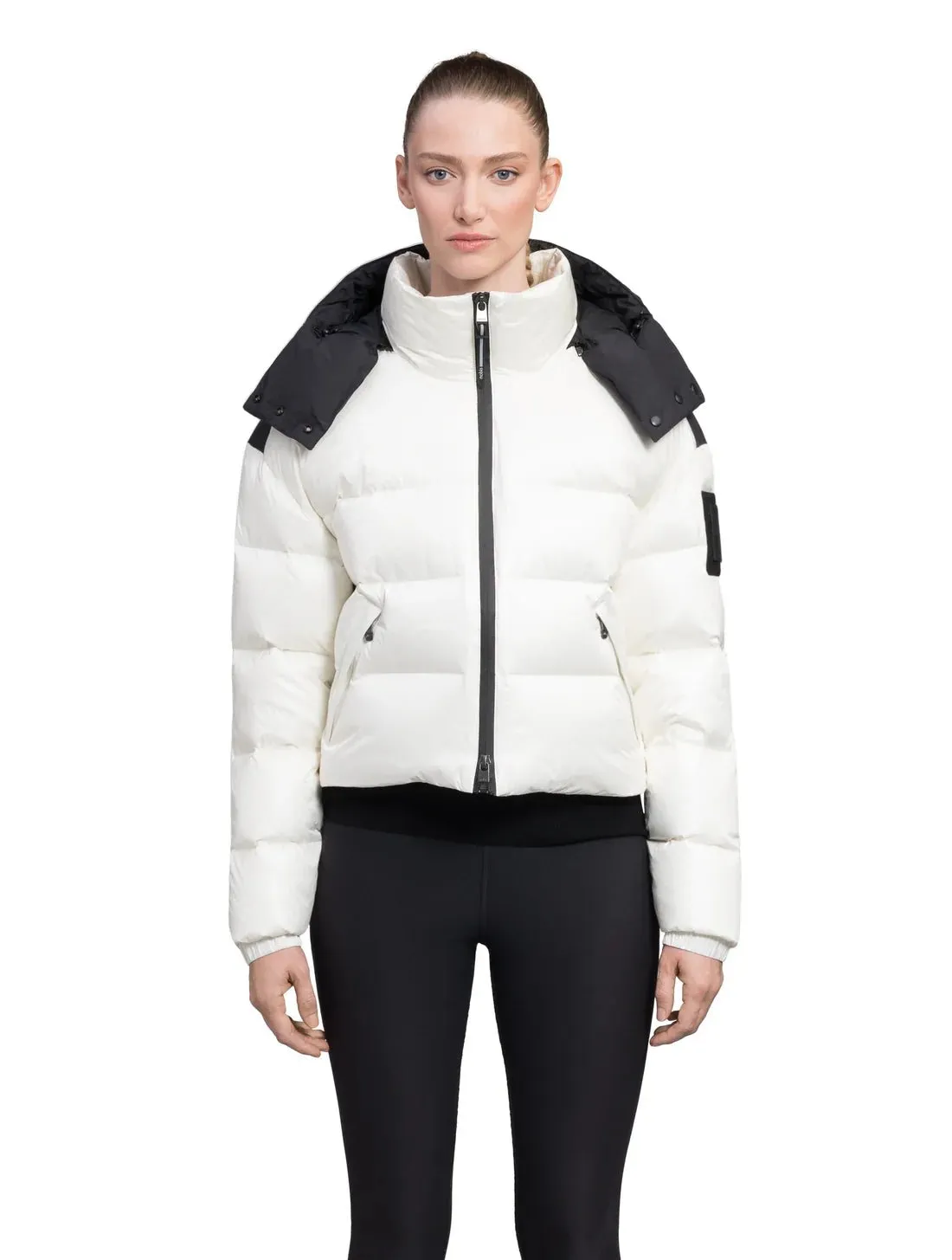 NOBIS TEMPUS - Women's Performance Short Puffer Jacket