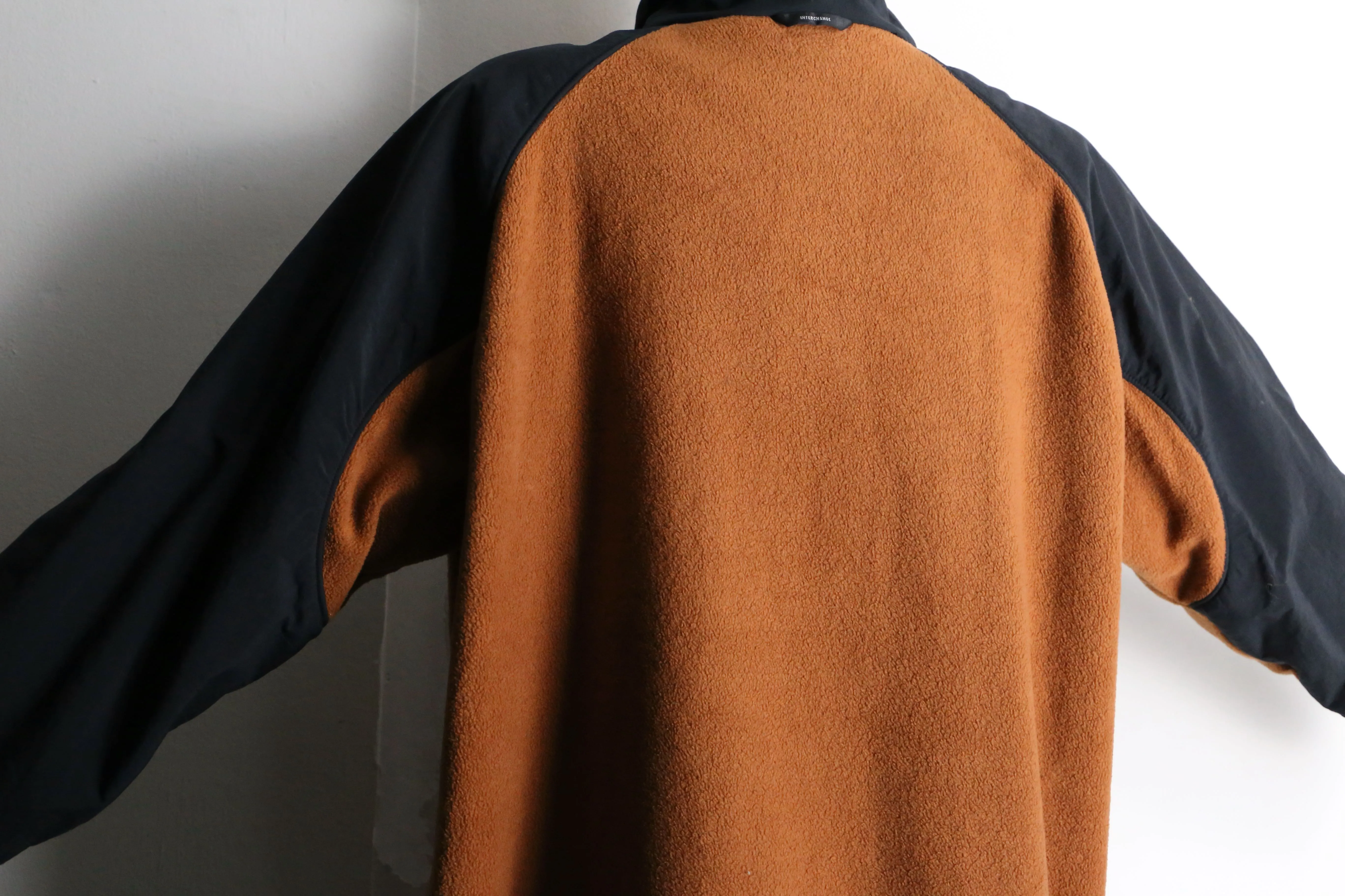 "Columbia" brown × black zip up fleece jacket