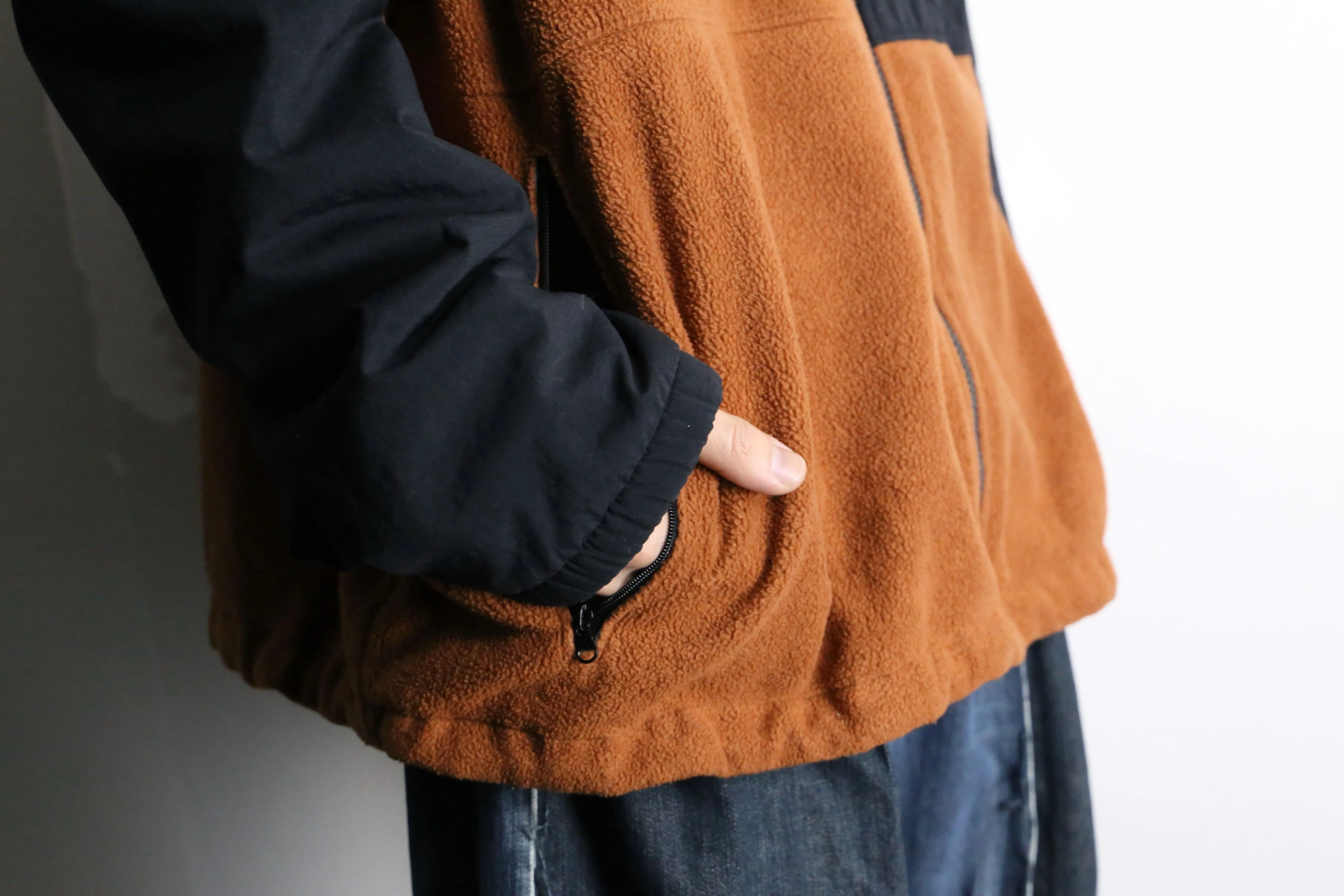 "Columbia" brown × black zip up fleece jacket