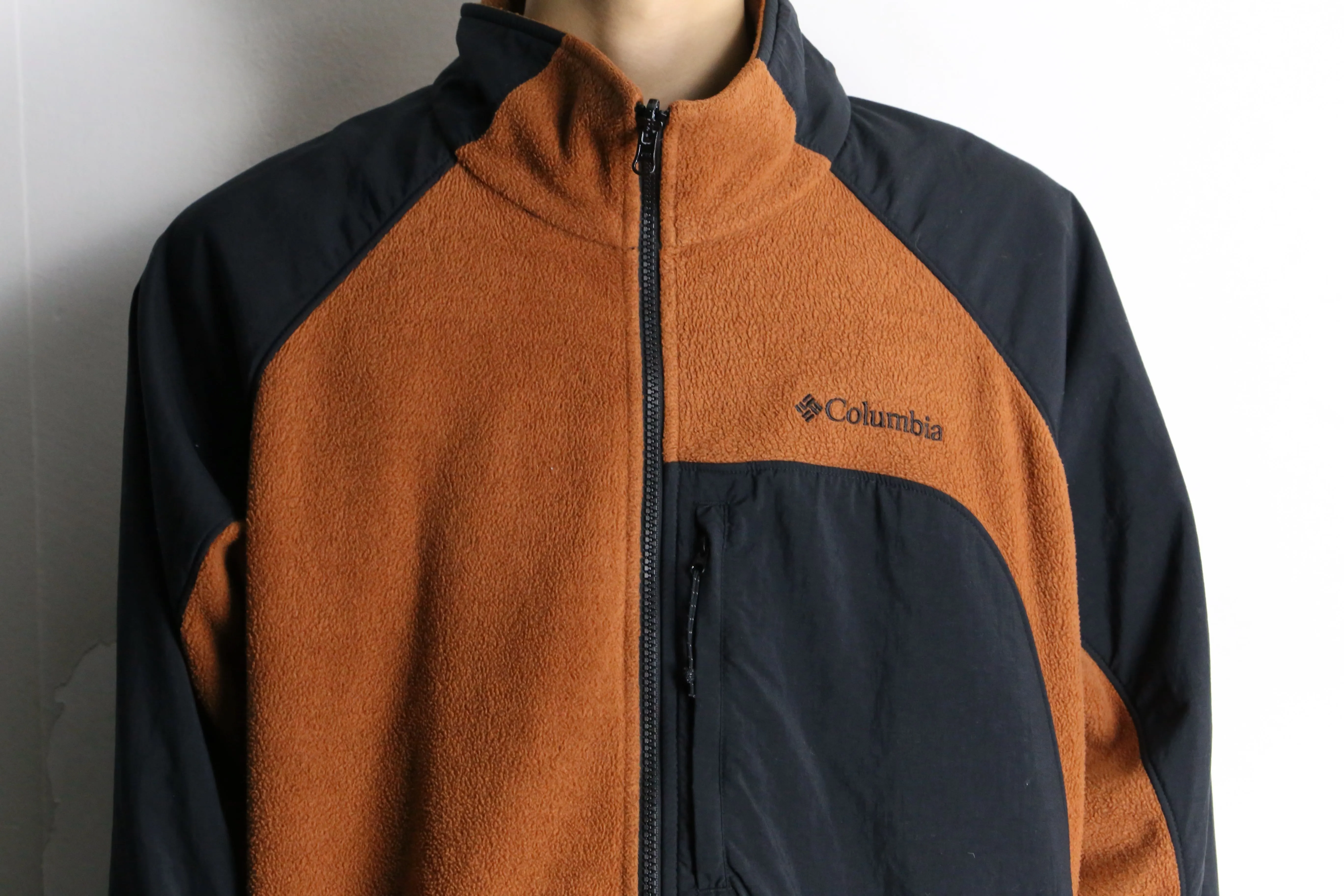 "Columbia" brown × black zip up fleece jacket