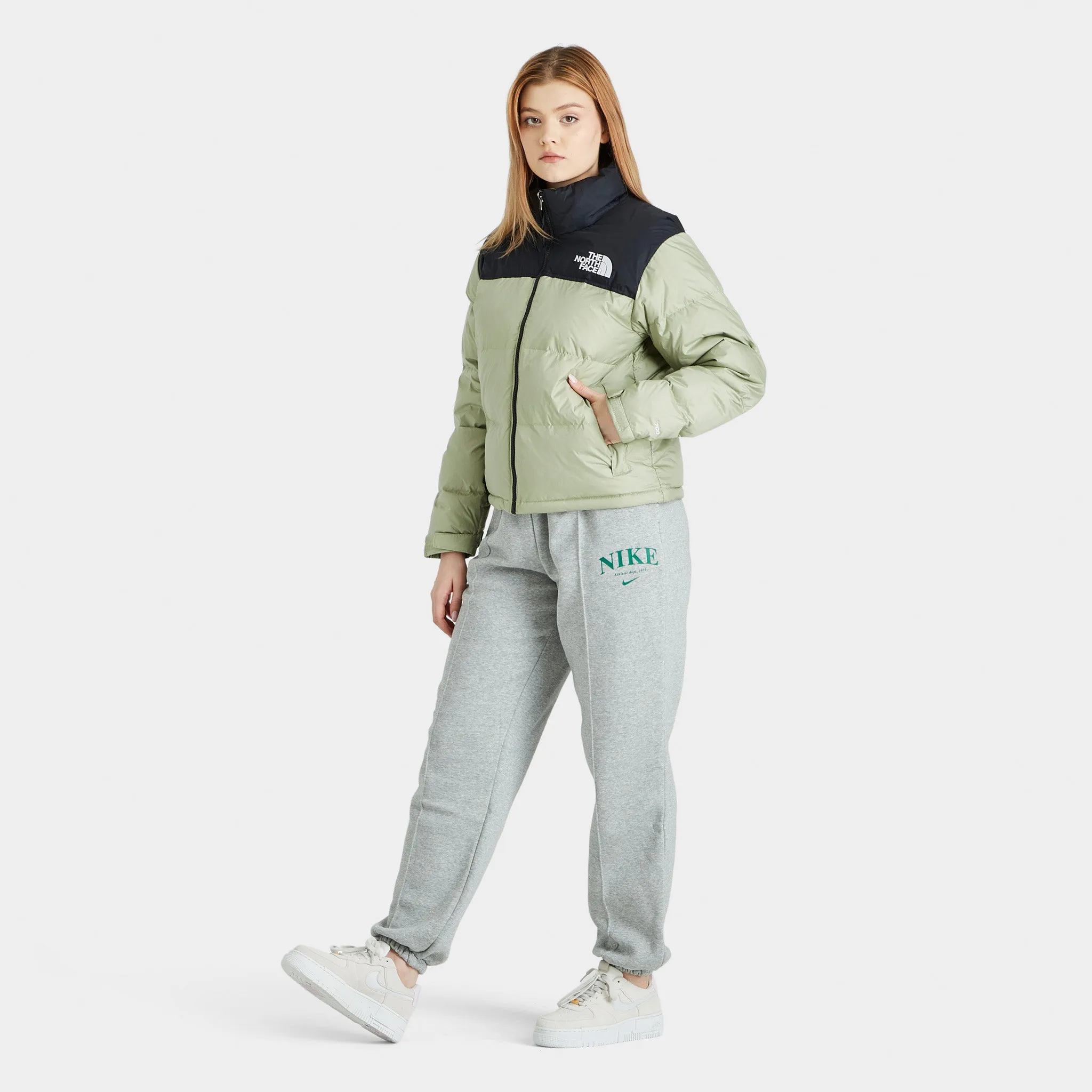 The North Face Women's 1996 Retro Nuptse Jacket / Tea Green