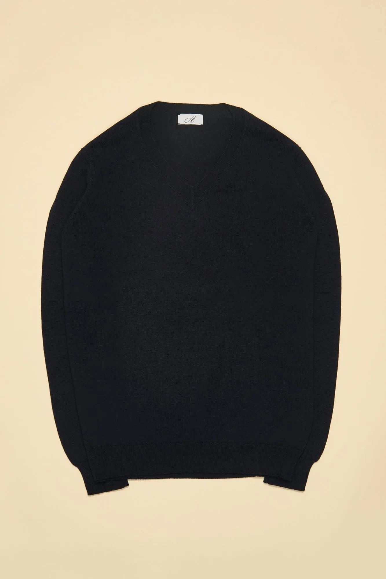 Totman Fine Merino V-Neck Sweater