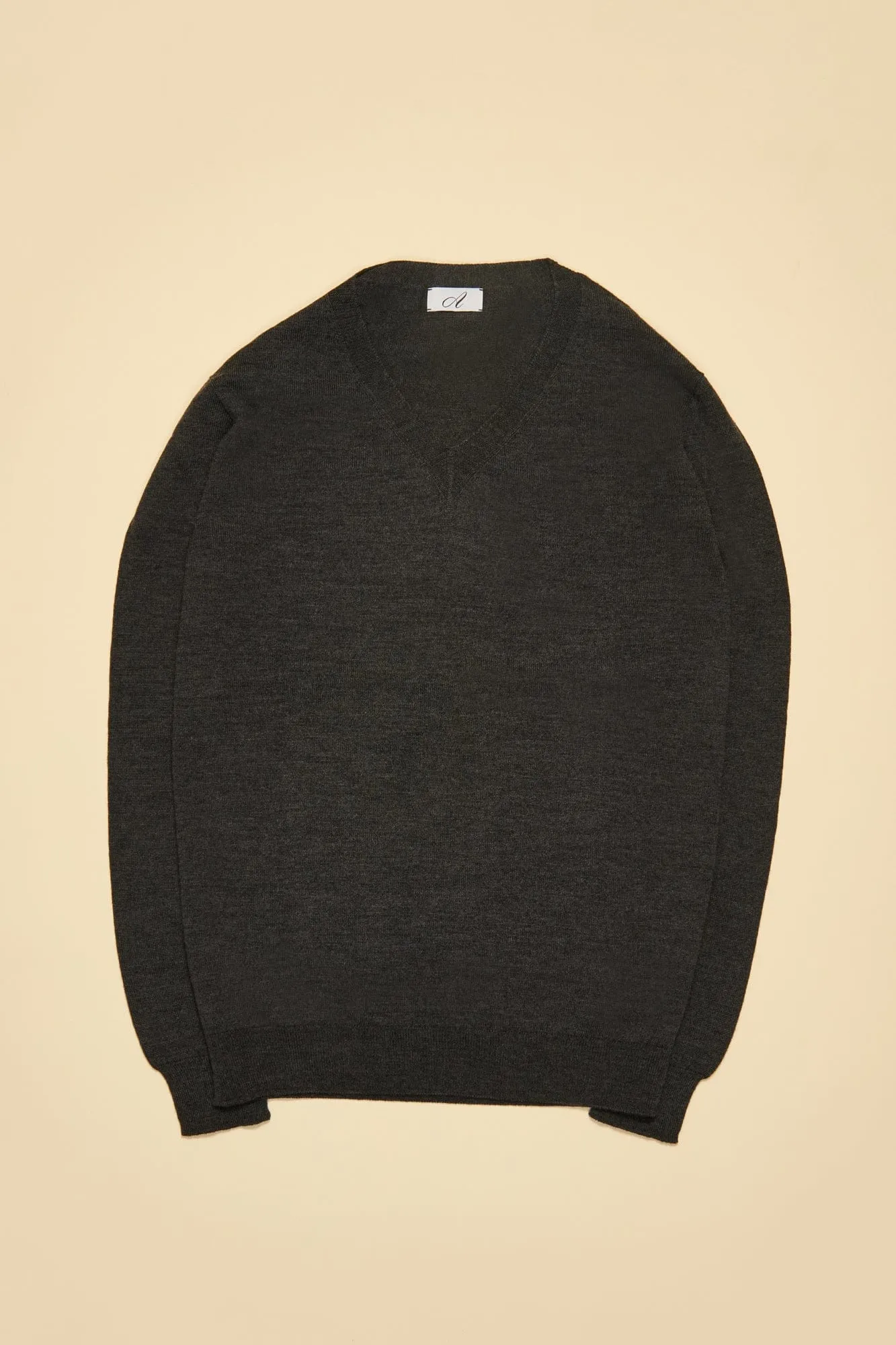 Totman Fine Merino V-Neck Sweater