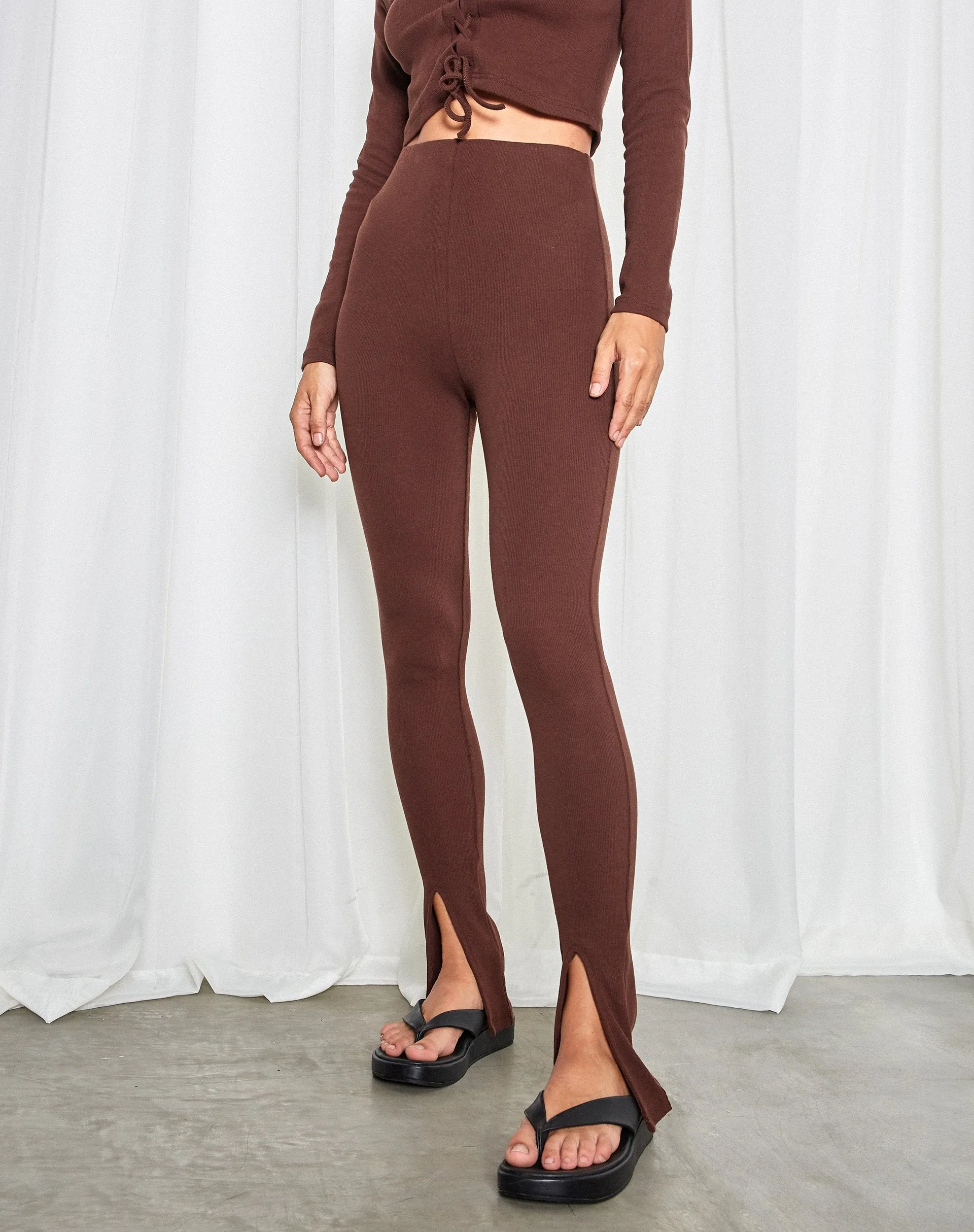 Xaya Trouser in Brown